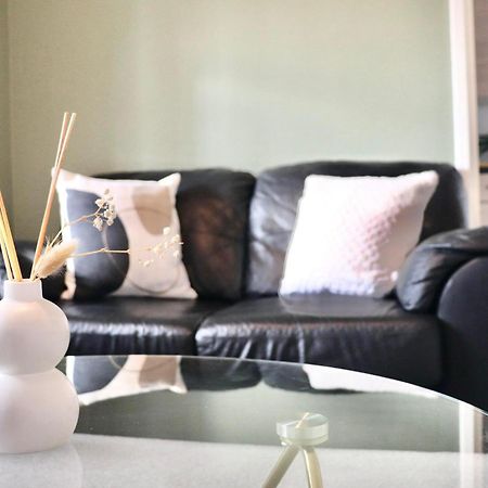 Stunning Apartment, Sleeps 4, Central London, 1 Bedroom, Zone 1, Kennington - Open For Business Stays, Long Stays And Families Relocating Εξωτερικό φωτογραφία