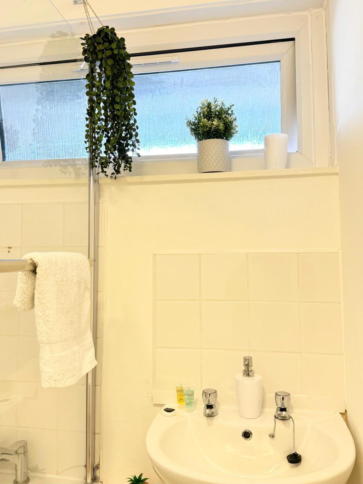 Stunning Apartment, Sleeps 4, Central London, 1 Bedroom, Zone 1, Kennington - Open For Business Stays, Long Stays And Families Relocating Εξωτερικό φωτογραφία
